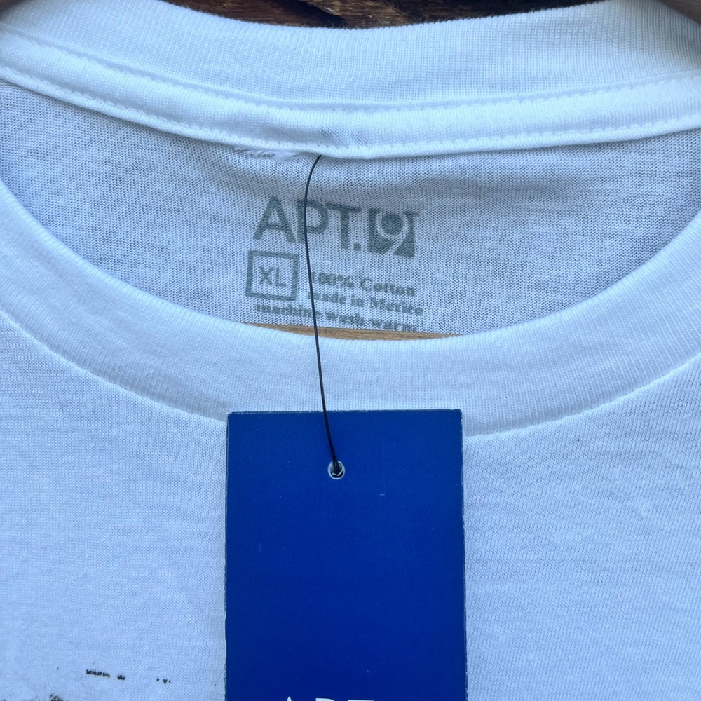 APT 9 | NWT Men's White Graphic Flag T-Shirt XL - Picture 3 of 3